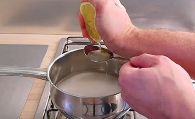 Toto je ten nejlepší domácí lék proti kašli a nachlazení. Už nikdy více nebudete kupovat předražené sirupy. Pomůže i dětem