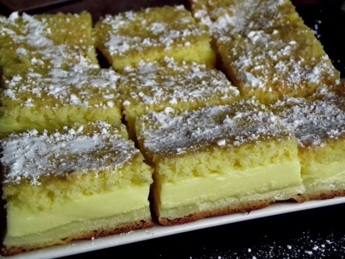 Chytrý koláč - Do trouby vložíte jedno těsto a vyndáte dezert s třemi vrstvami!