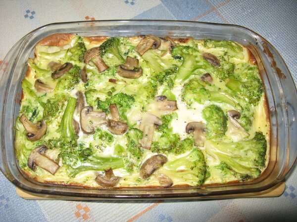 Zapečená-brokolice-s-houbami