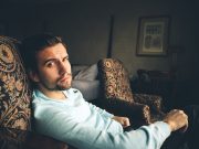 Nikdy své ženě s domácími pracemi nepomáhám a nedělejte to ani vy! Michal má naprostou pravdu, čtěte proč