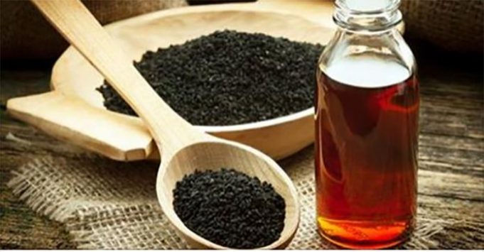Black-Cumin-Oil-Black-Cumin-Seed-Oil-696x363
