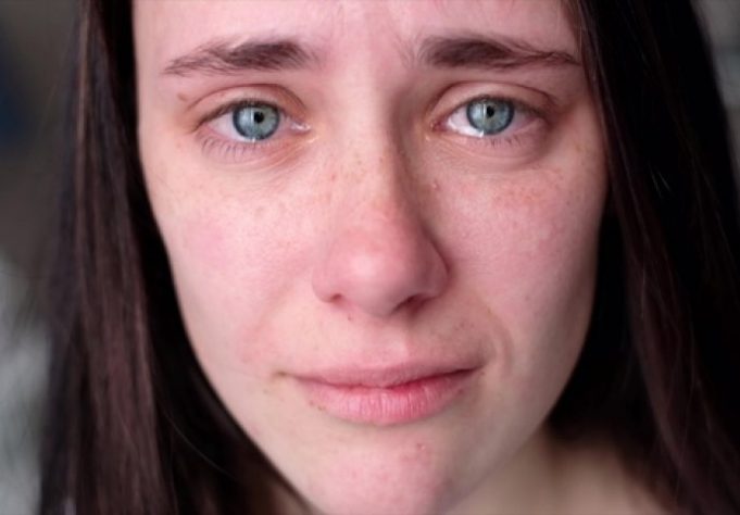 5be0a4e7-3888-464b-9d8b-2a050a0a0a67-woman-crying-690x480