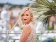 ŽENY 45+ BY SE TAK NEMĚLY OBLÉKAT: Díky tomuto outfitu budete vypadat směšně a hrubě