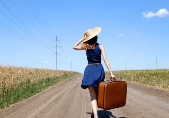 575cfcc6-1c44-4d90-8698-0ba70a0a0a6c-travelingjpg-690x480