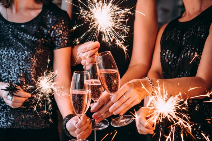 Friends,Celebrating,Christmas,Or,New,Year,Eve,Party,With,Bengal