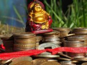 ČERVENEC je měsícem, který PŘINÁŠÍ „KAPSU PLNOU PENĚZ“: Magický okamžik k přilákání energie hojnosti