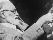 FREUD ODHALUJE PRAVDU: V JAKÉHO MUŽE VYROSTLO DÍTĚ, KTERÉ BYLO MATČIN OBLÍBENEC? POZOR, TYTO ZNAKY VÁS ŠOKUJÍ!